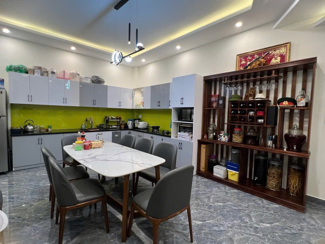 GIẢM GIÁ BÁN GẤP NHÀ ĐƯỜNG THÔNG THIÊN HỌC THÍCH HỢP LÀM HOMESTAY ĐÀ LẠT GIÁ 10.5 TỶ - Ảnh 1